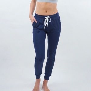 ZYIA Navy Cozy Jogger / Size M